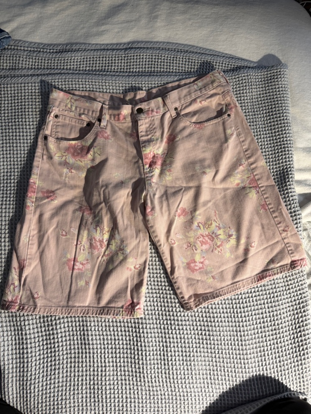 Garnet Hill Pink Floral Denim Shorts, Size 16, EUC.